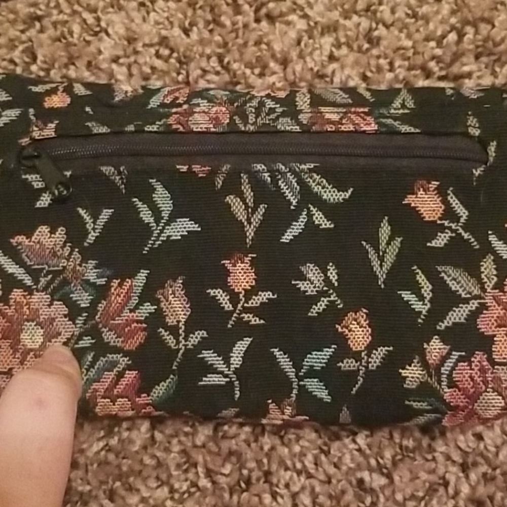 Unique Clutch - Picture 5 of 5